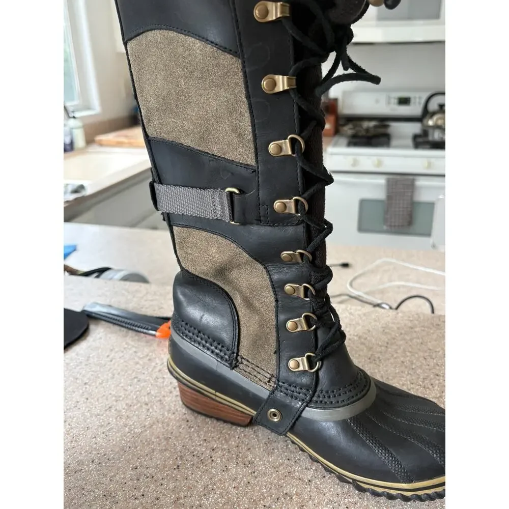 Sorel Conquest Carly tall black and khaki leather waterproof winter boots size 7